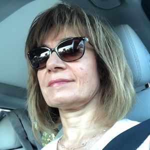 Meet your Posher, Nadia